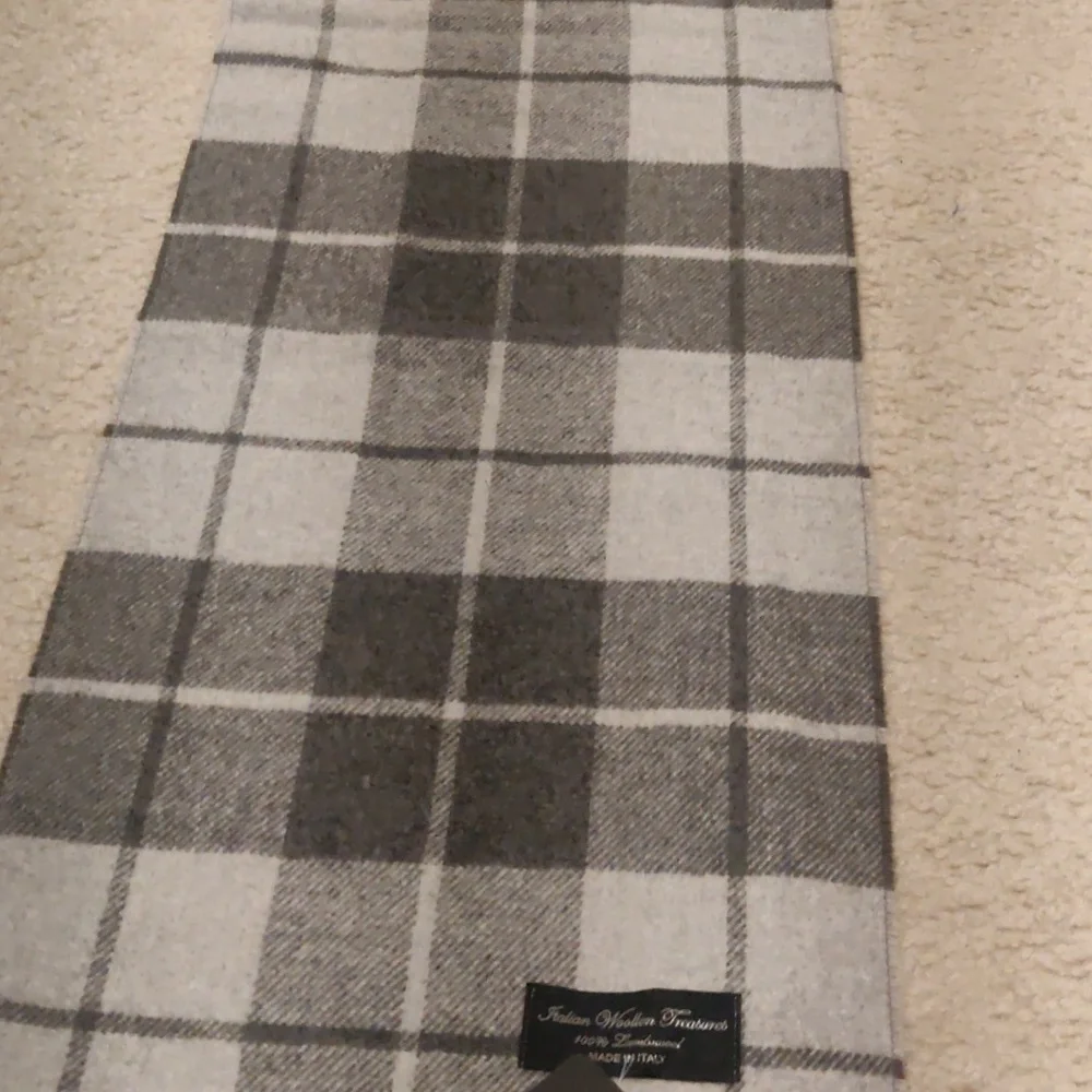 New!Gray Men's Plaid Handcrafted Soft LambWool Scarf Made In Italy Y2K Cottageco